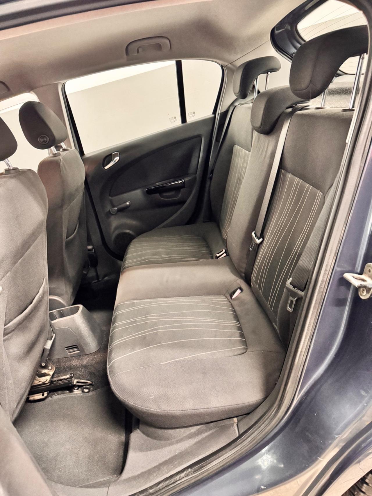 Opel Corsa 1.2 5 Porte Cosmo - 2009