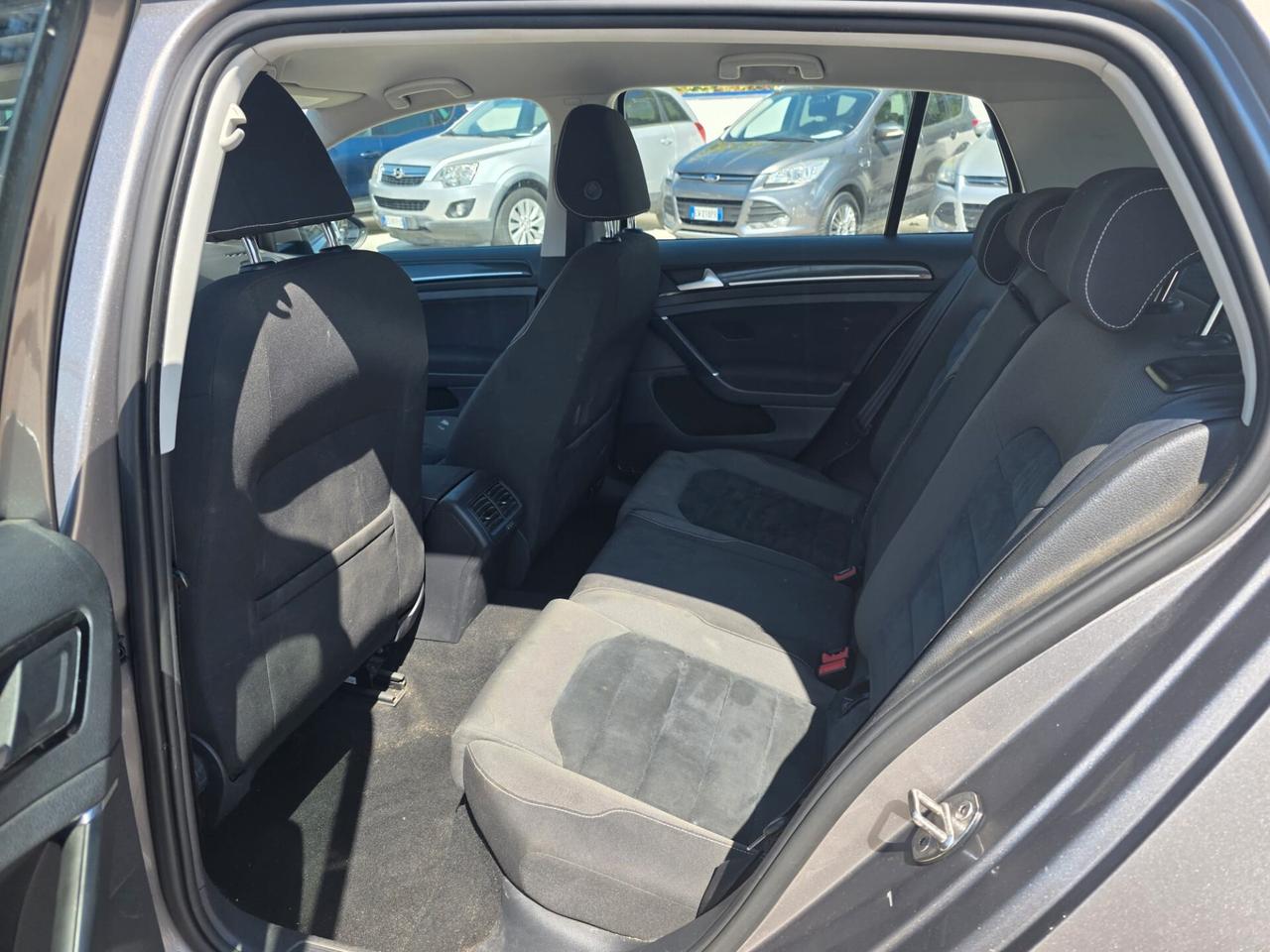 Volkswagen Golf 1.6 TDI 5p. Highline BlueMotion Technology