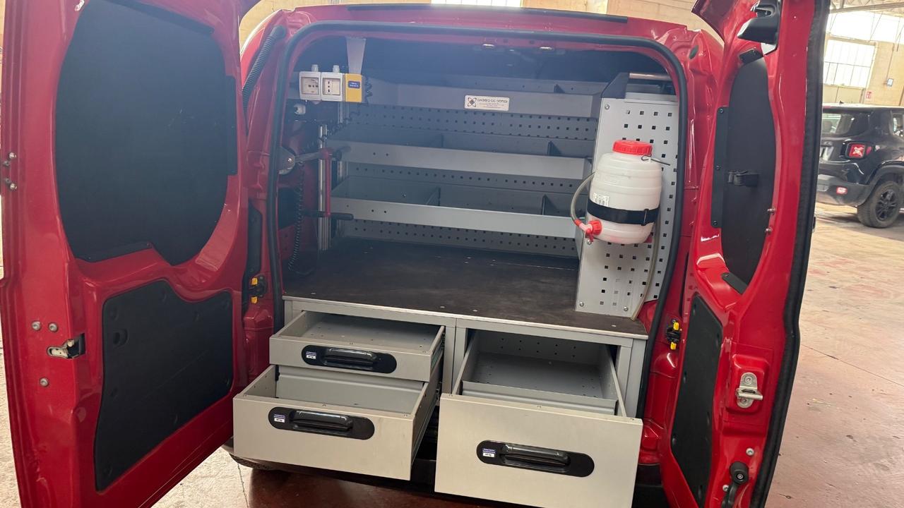 Fiat Fiorino 1.3 MJT 95CV Cargo Adventure