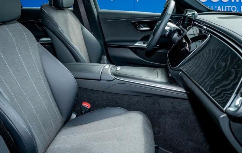 MERCEDES Classe E (W/S214) E 220 d Mild hybri...