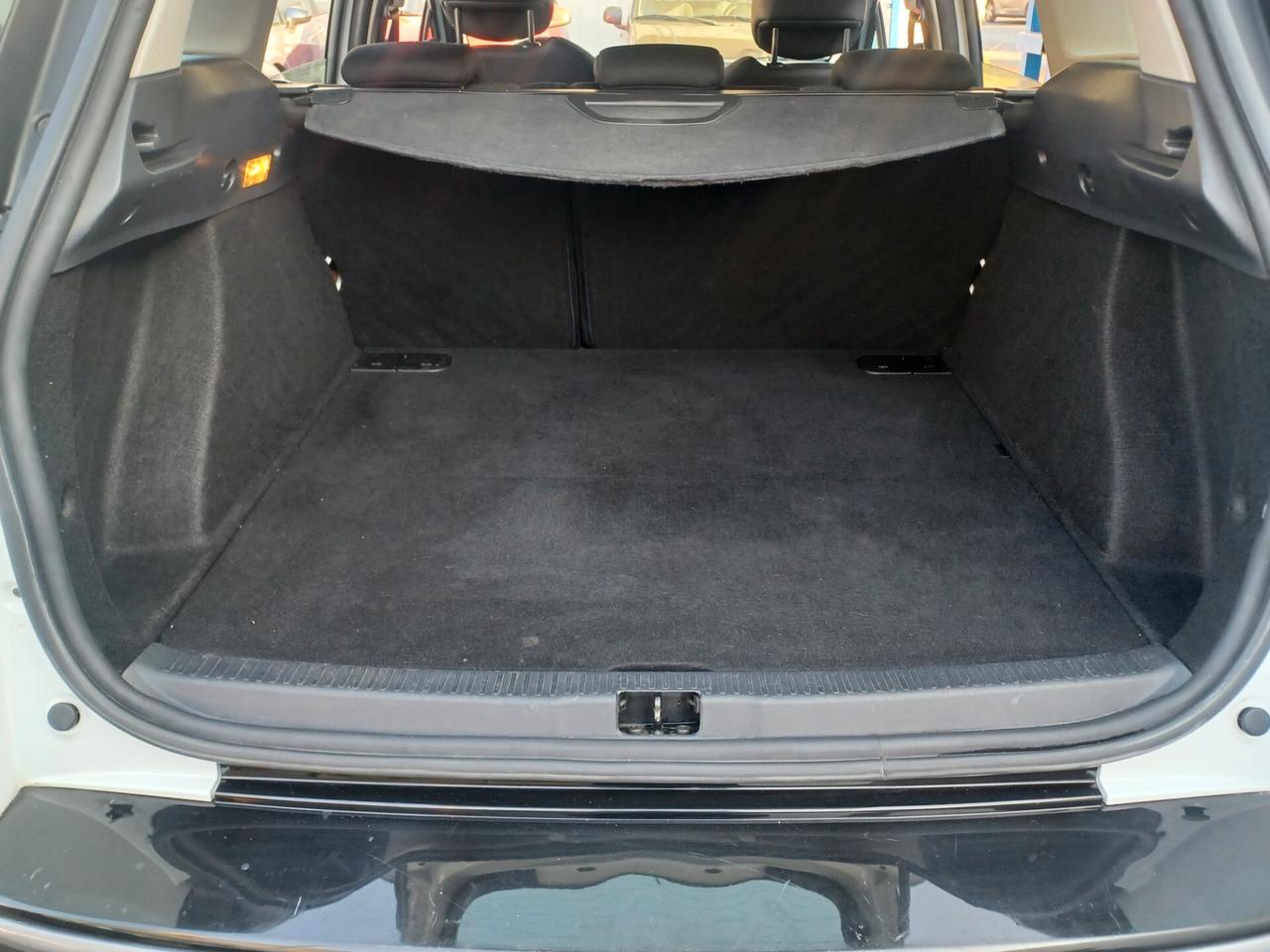 Renault Clio 1.5 DCI COSTUME NATIONAL