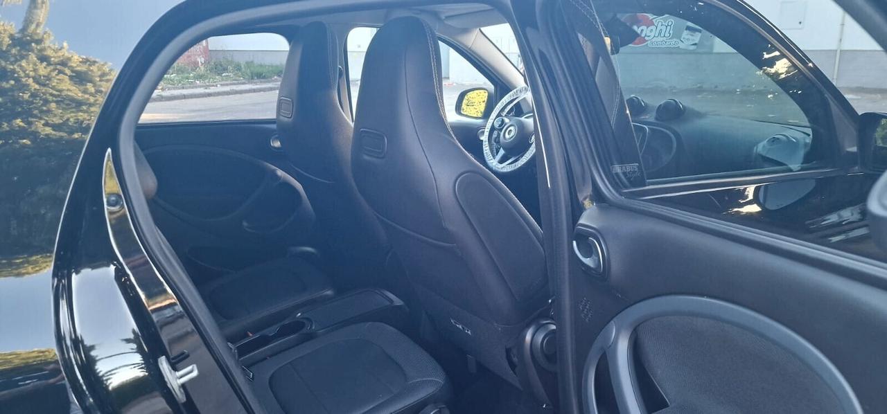 Smart ForFour 90 0.9 Turbo twinamic Brabus Style