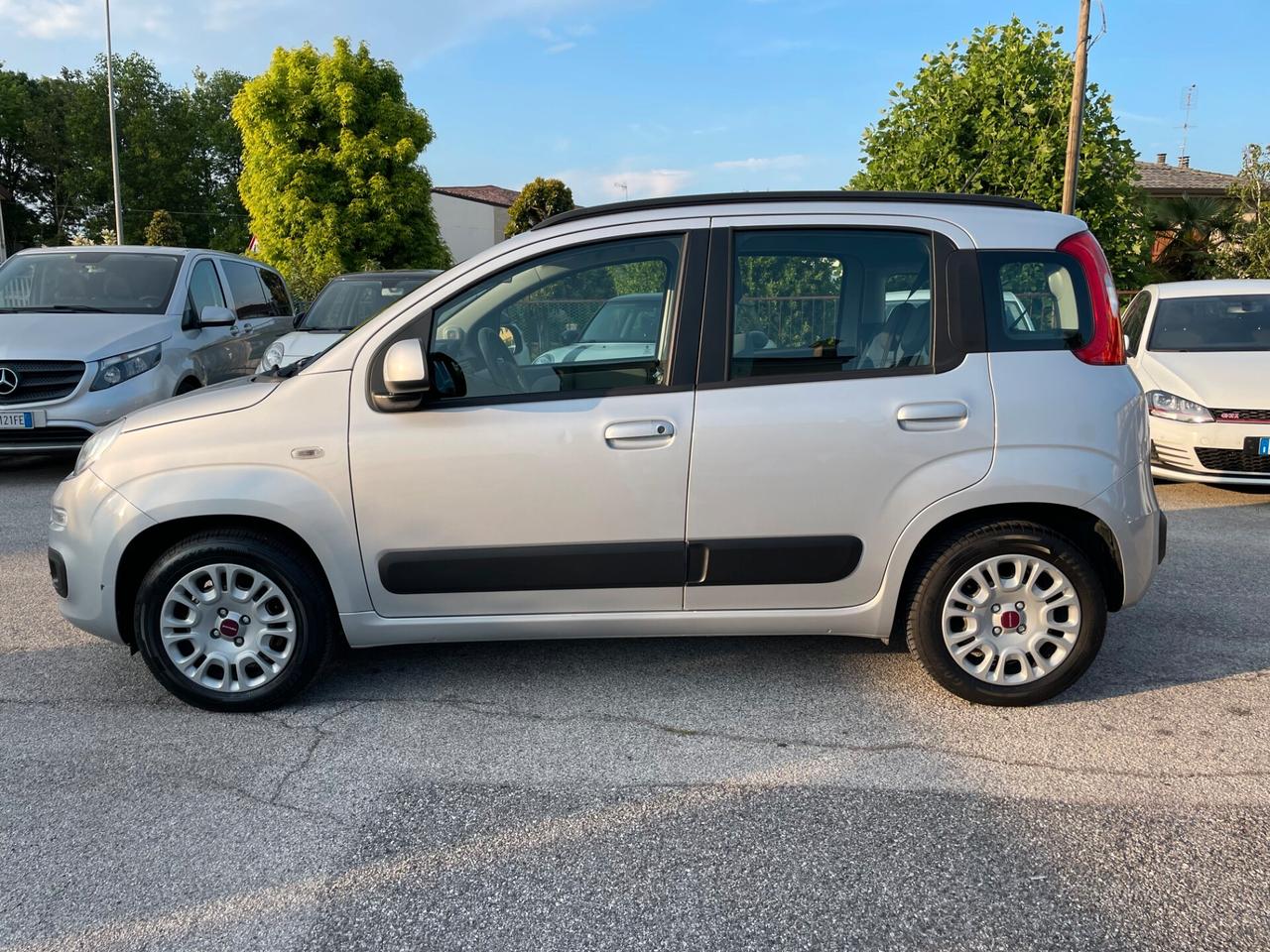 Fiat Panda 1.2 NOLEGGIO GIORNALIERO O LUNGO TERMINE