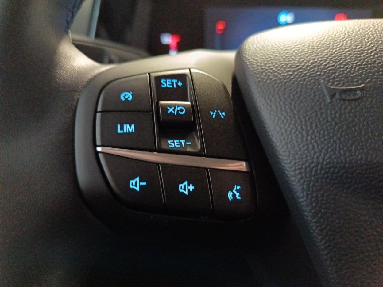 FORD Tourneo Courier 2ªs - Tourneo Courier 1.0 EcoBoost Powershift Titanium