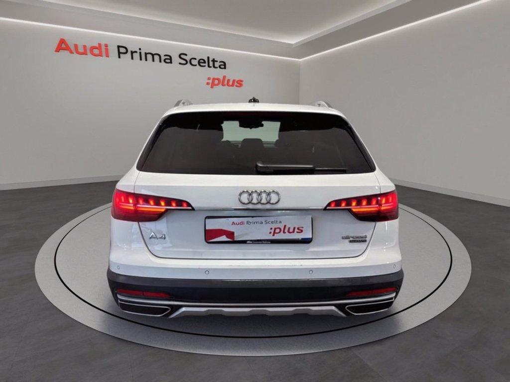 AUDI A4 allroad 40 2.0 tdi mhev identity contrast quattro 204cv s-tronic del 2022