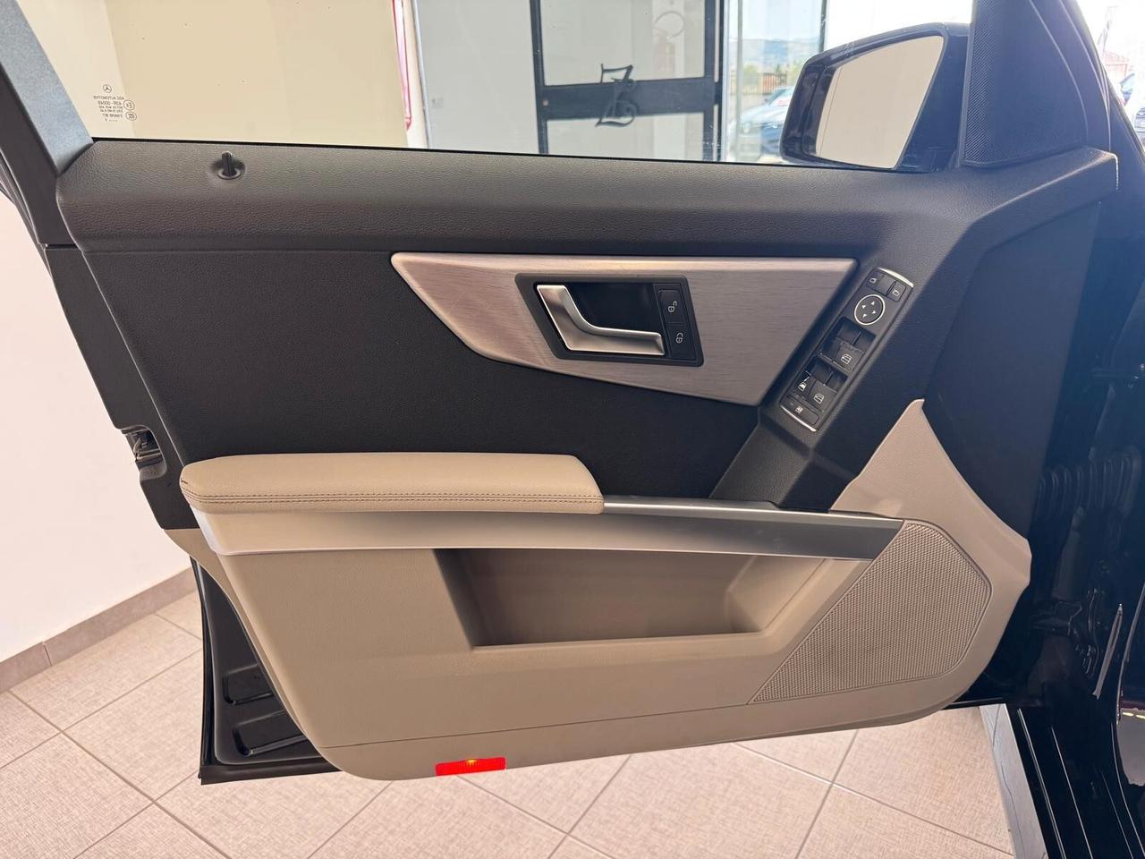 Mercedes-benz GLK 220 CDI. Sport