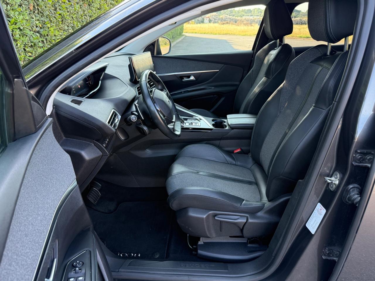 Peugeot 3008 BlueHDi 130 S&S EAT8 Allure