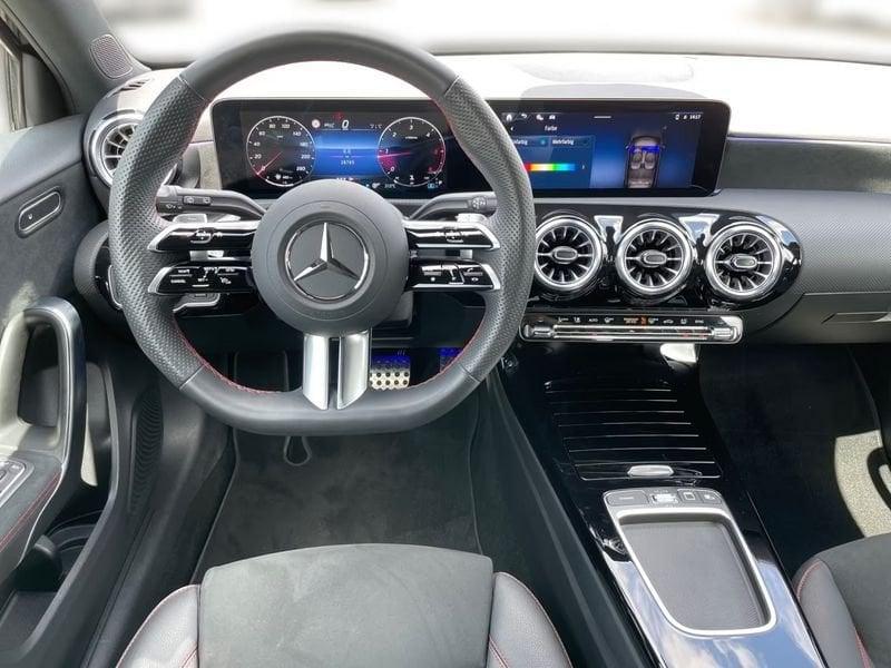 Mercedes-Benz Classe A A 200 d AMG Line Advanced Plus Multibeam Led Camera 18"