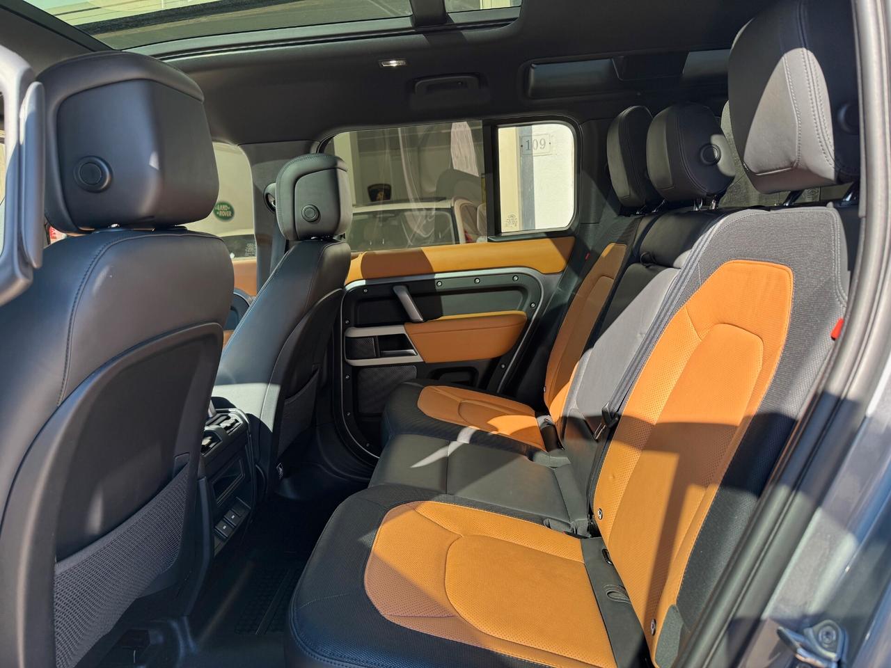 Land Rover Defender 110 3.0D I6 250 CV AWD Auto X-Dynamic HSE