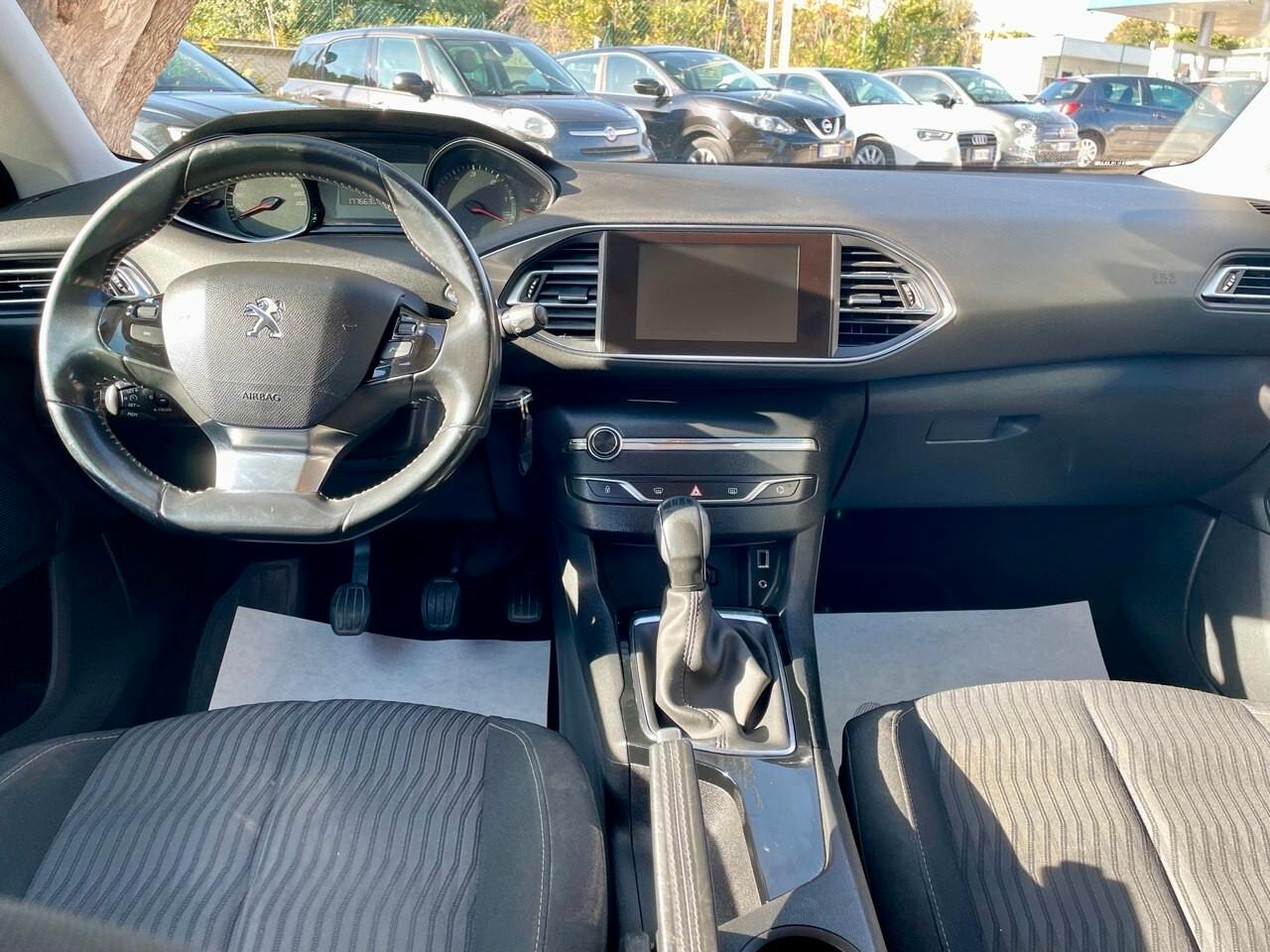 PEUGEOT 308 1.6 HDI - 2014