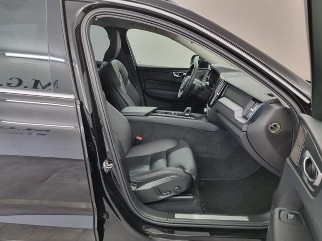 VOLVO XC60 B5 (d) AWD Geartronic Momentum Pro