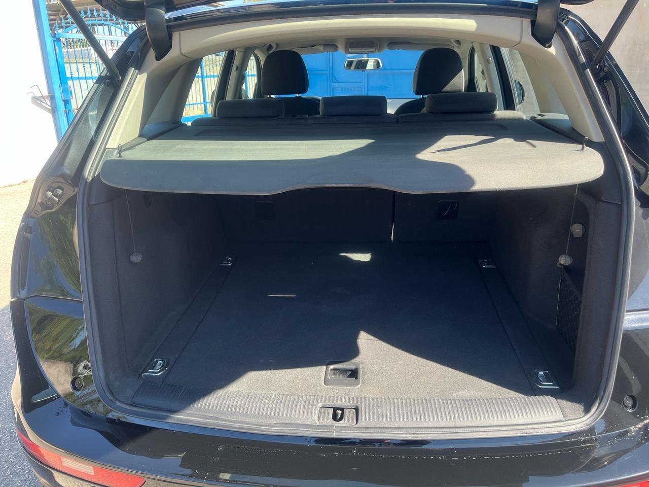 Audi Q5-2.0 tdi/170 cv-s.tronic-4X4-2012