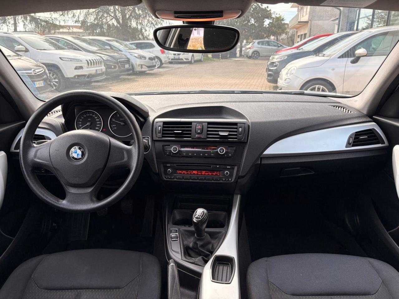 Bmw 116 116d 5p. Urban