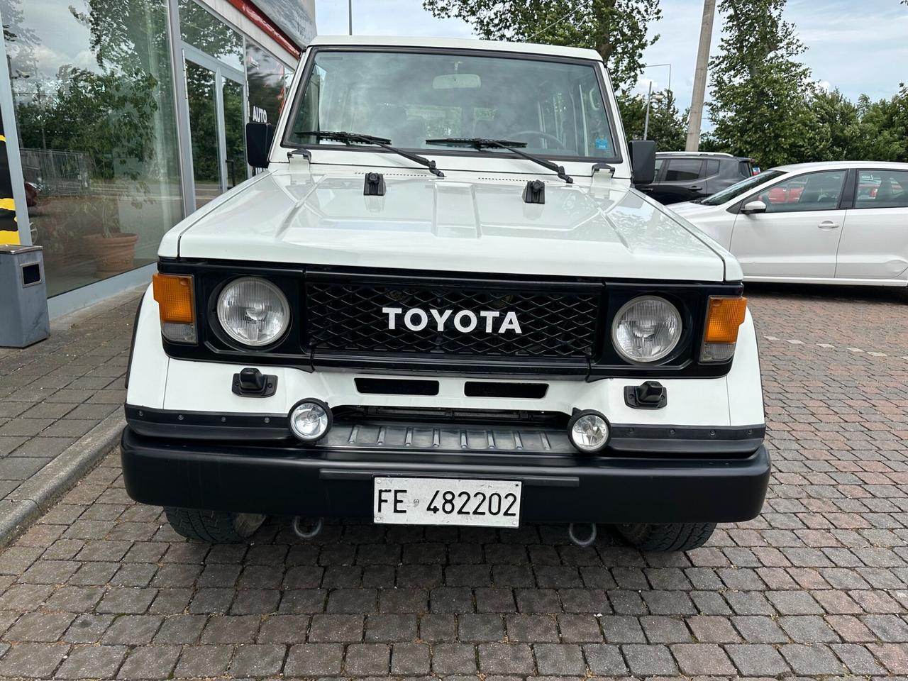 Toyota Land Cruiser II 2.4 turbodiesel SW LJ73 LX cabrio