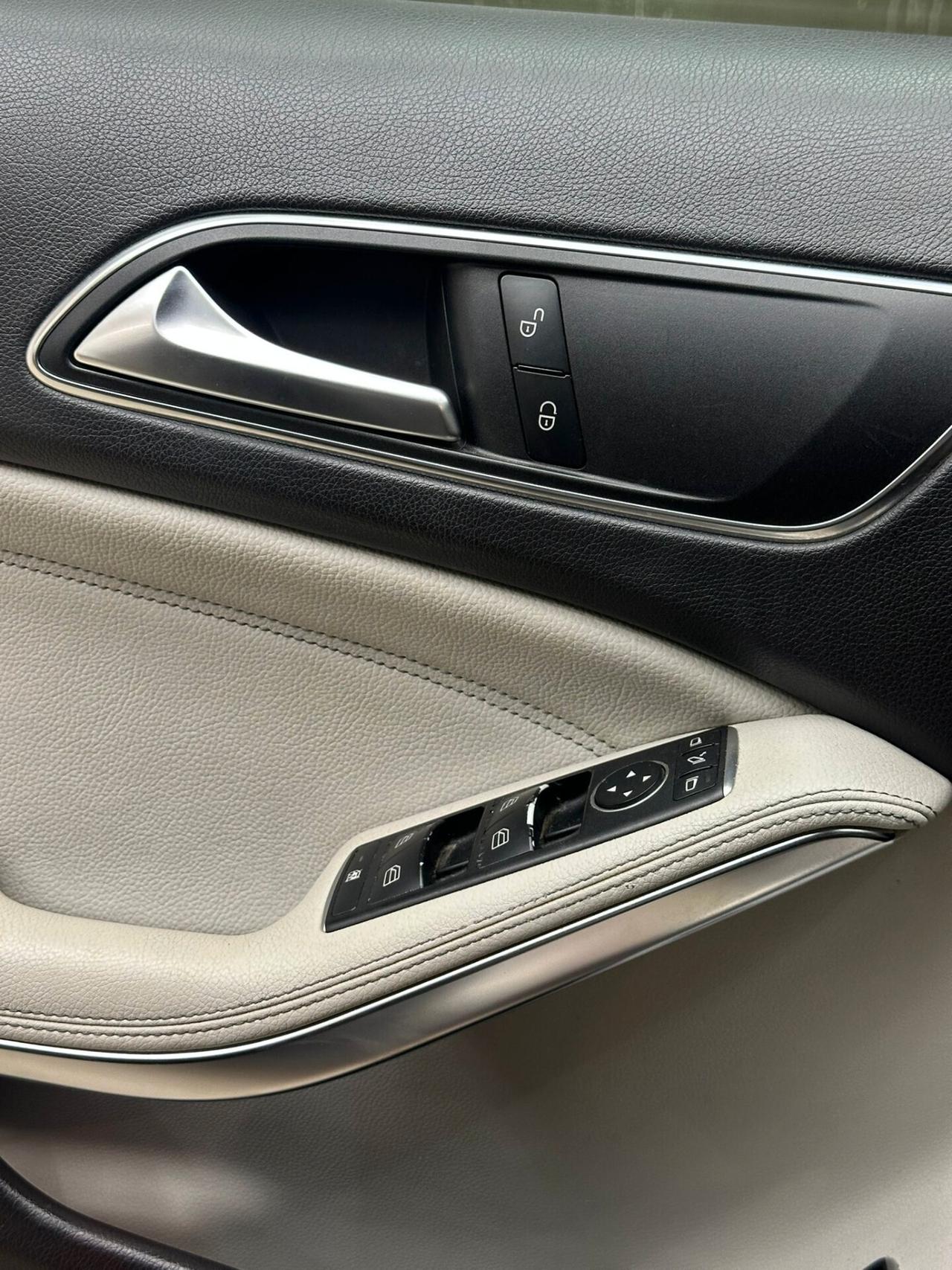 Mercedes-benz GLA 200 d Automatic Sport