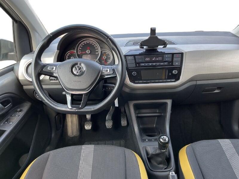 Volkswagen up! 3p 2017 3p 1.0 Move 60cv
