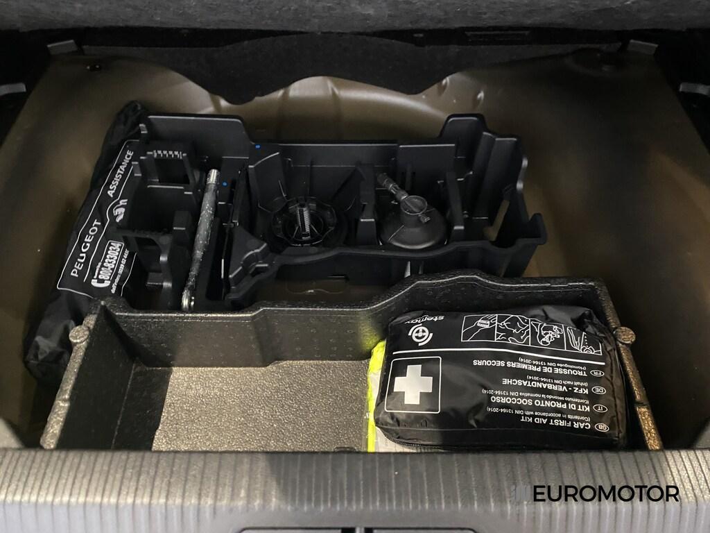 Peugeot 2008 1.5 BlueHDi GT EAT