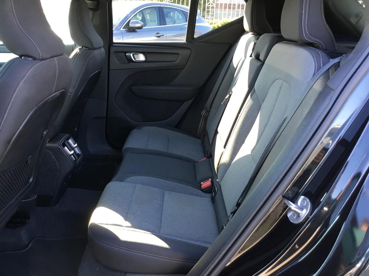 Volvo XC40 T2 Core CAMBIO AUTOMATICO