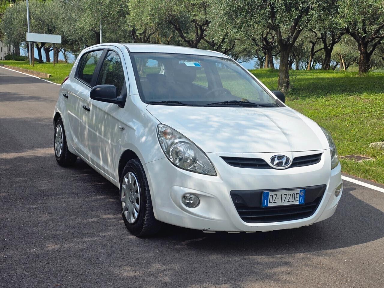 Hyundai i20 1.0 GPL ANNO 10/2009 OK PER NEOPATENTATI