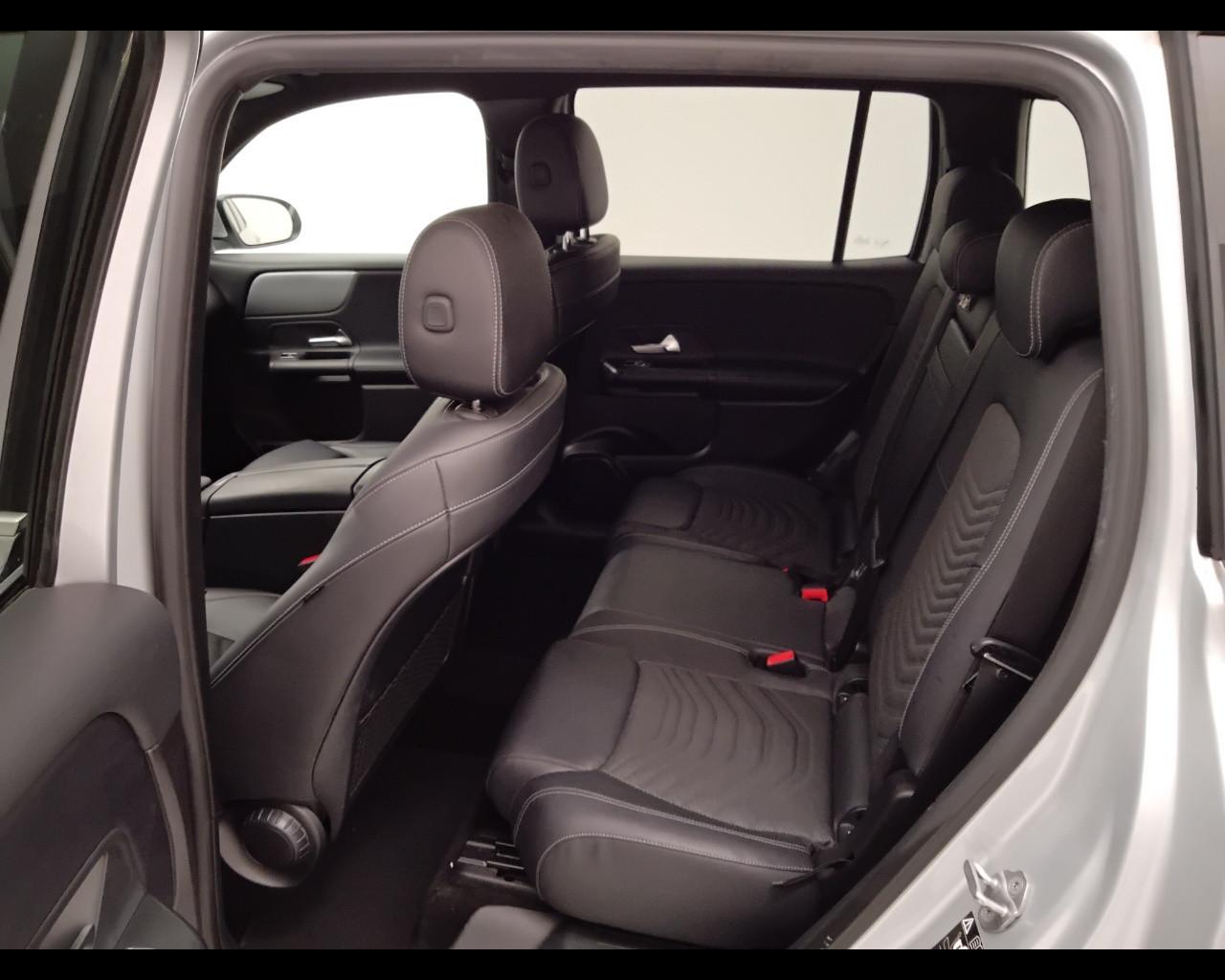 Mercedes-Benz GLB - X247 2019 - GLB 180 d Sport auto