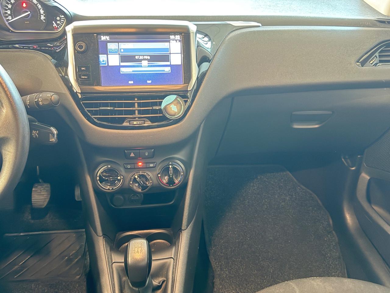 Peugeot 208 67000km 1.2 cv82 5 porte Allure