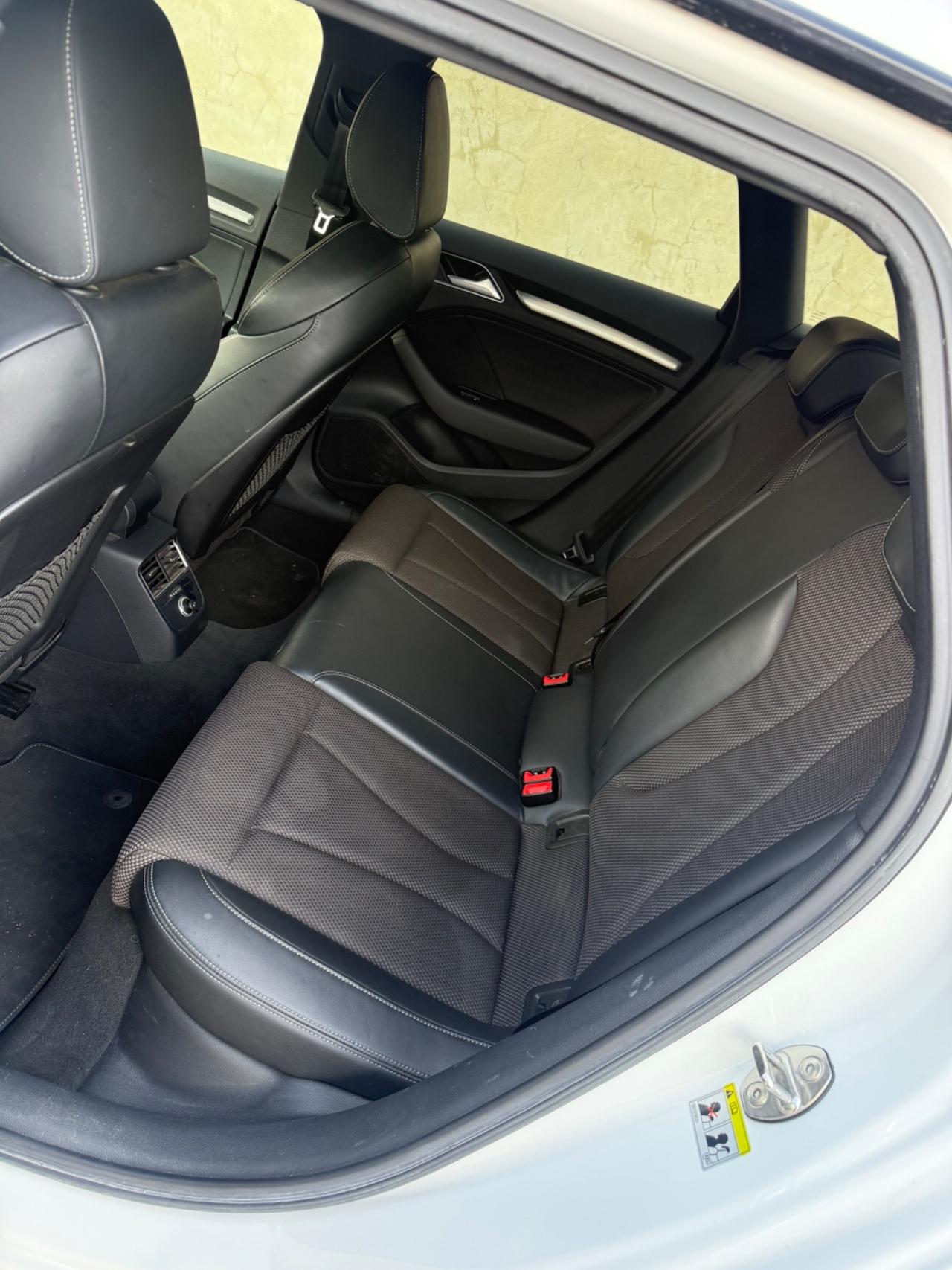 Audi A3 SPB 2.0 TDI S tronic S- line