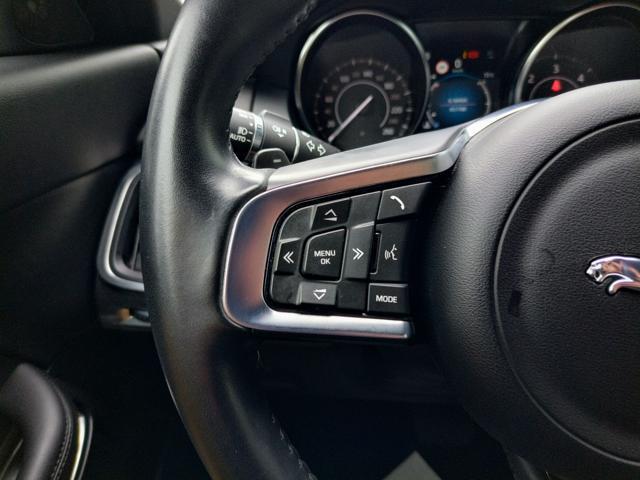 JAGUAR E-Pace 2.0D automatico R-Dynamic Autocarro
