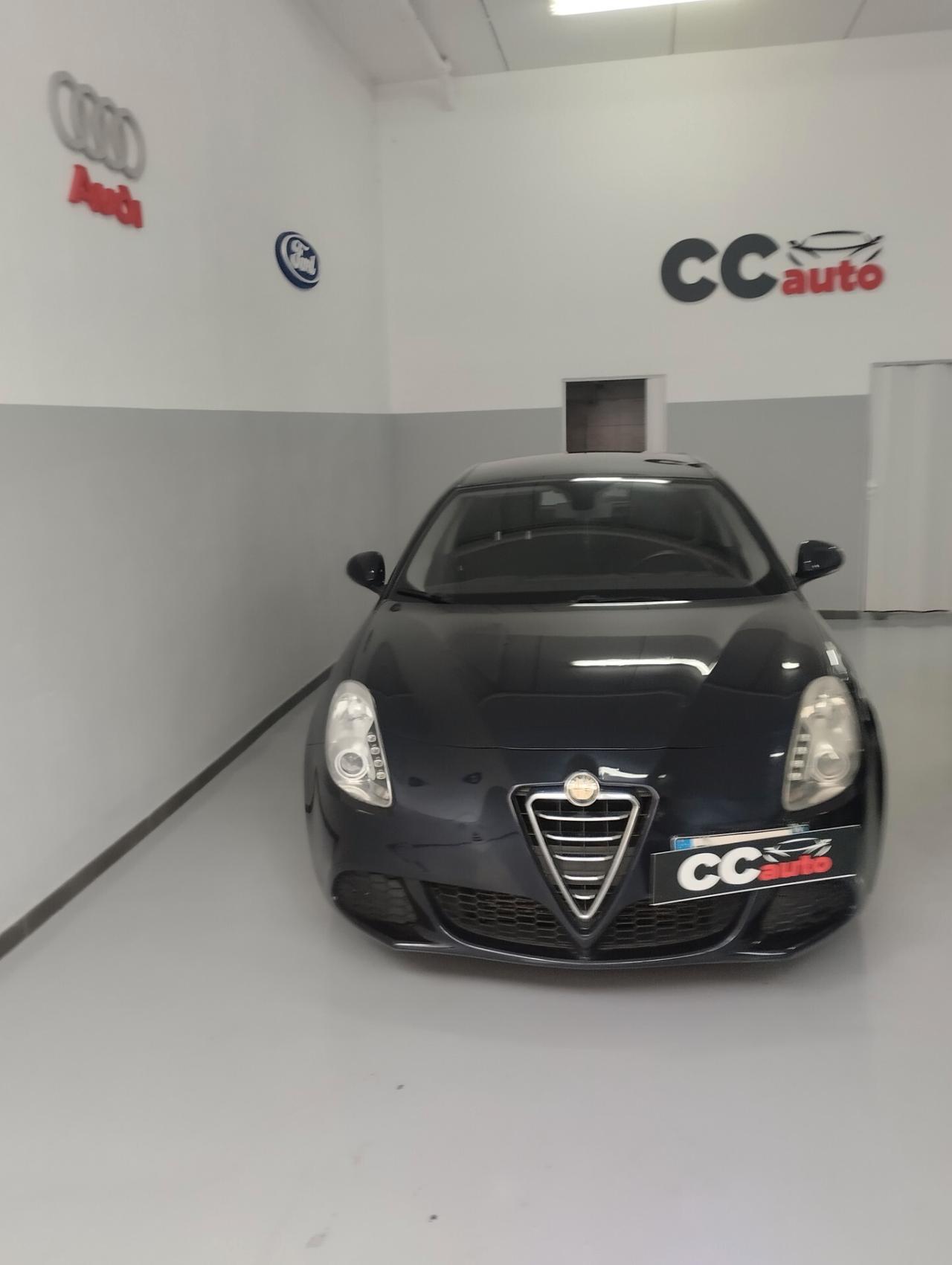 Alfa Romeo Giulietta 1.6 JTDm-2 105 CV Distinctive come nuova garanzia 12 mesi £6490