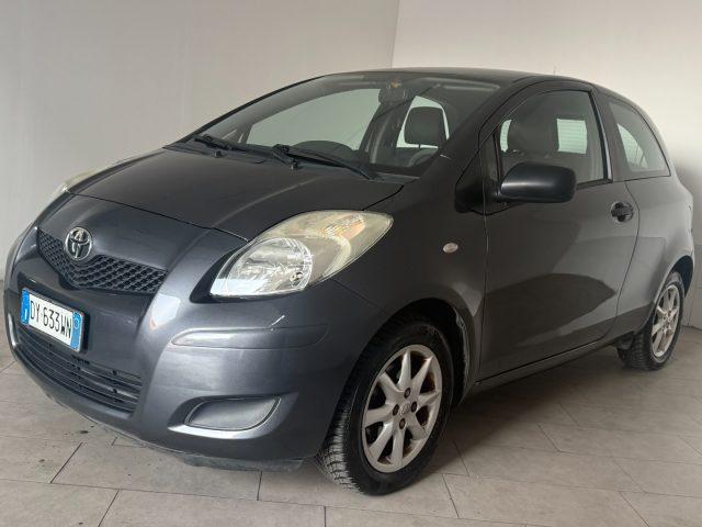 TOYOTA Yaris 1.0 3 porte Luxury pack