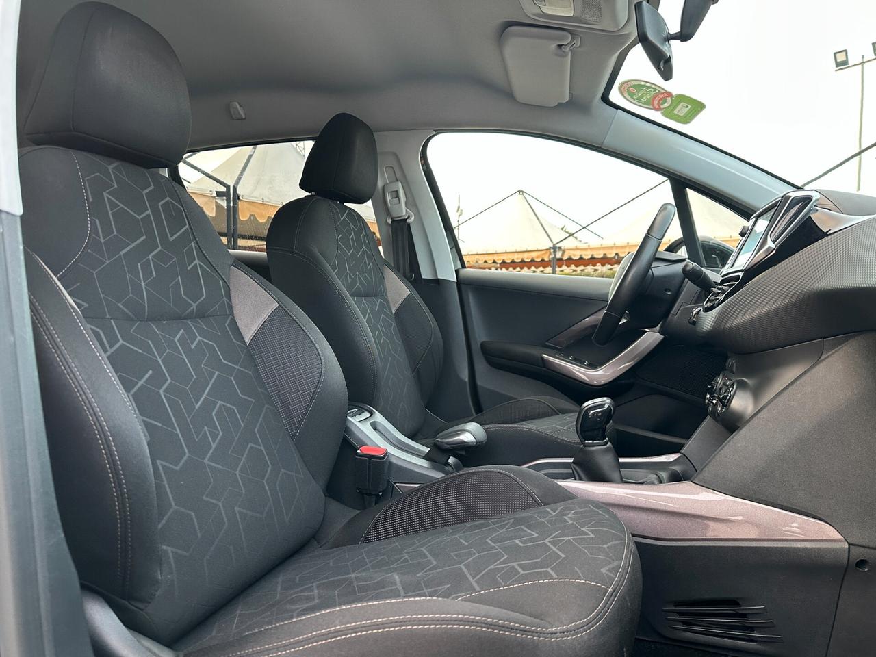 PEUGEOT 2008 PureTech 82 Active