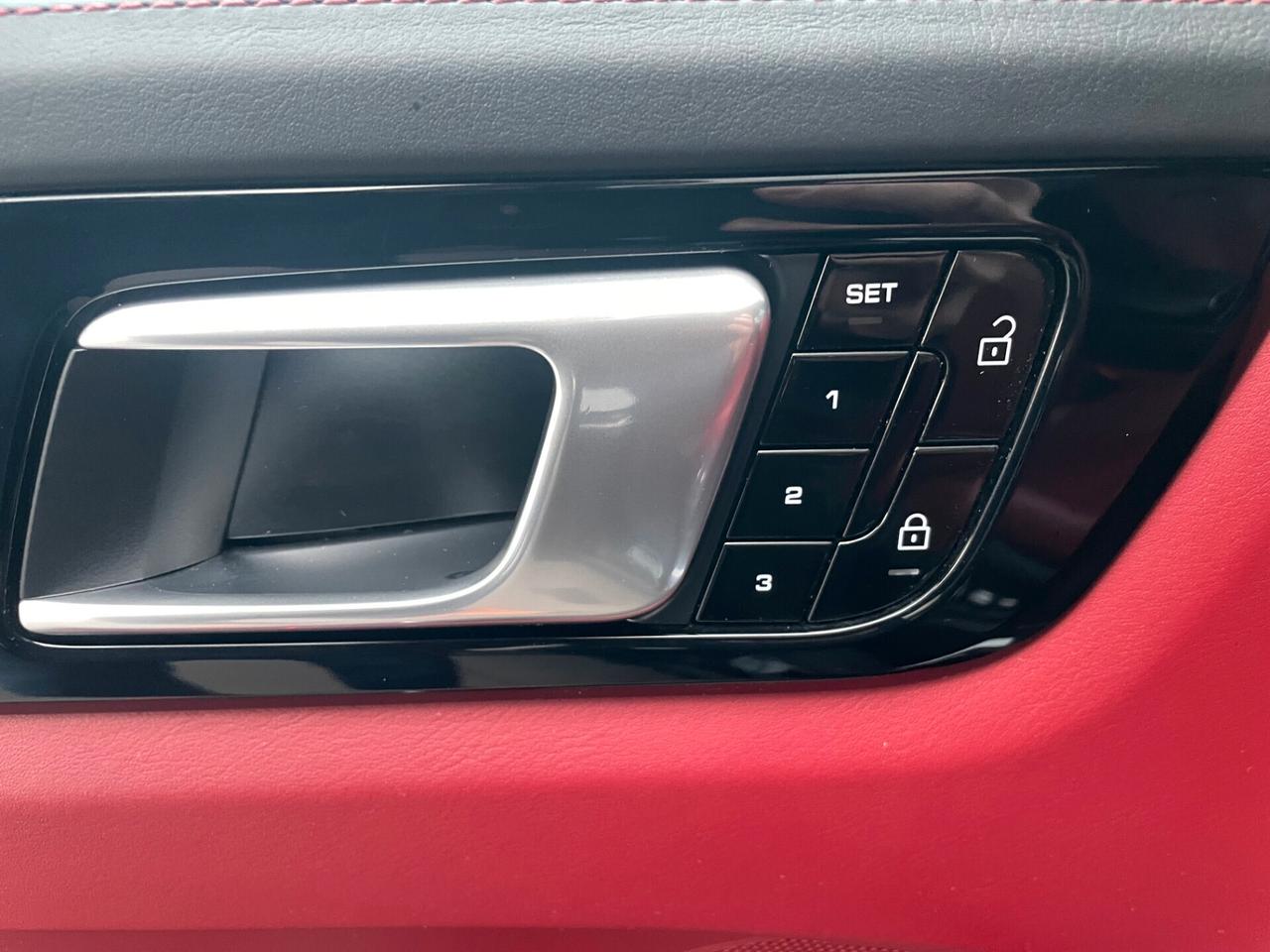 Porsche Cayenne 3.0 V6 E-Hybrid