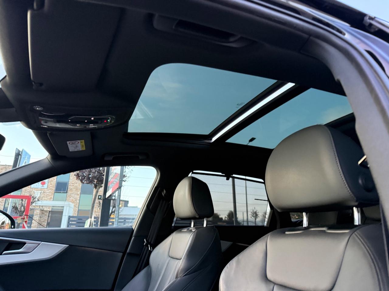 Audi A4 Avant 40 TDI S tronic line edition TETTO APRIBILE