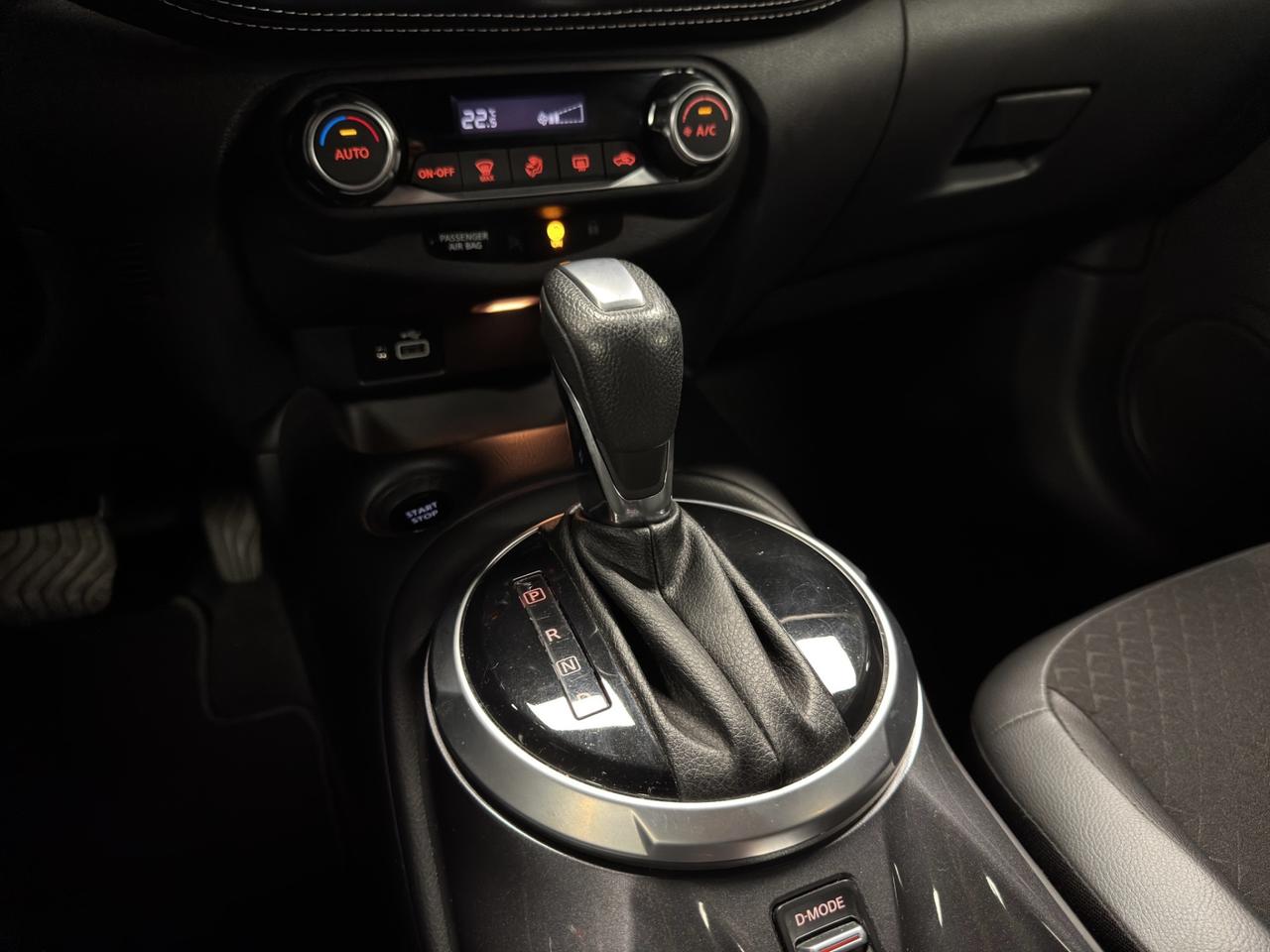 Nissan Juke 1.6 hev N-Connecta STUPENDA
