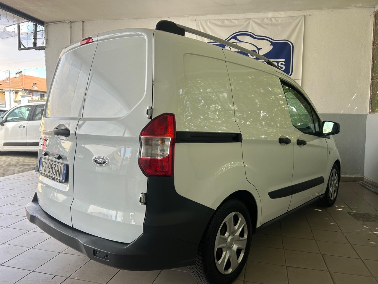 Ford Transit Courier 1.5 TDCi 75CV Van Trend