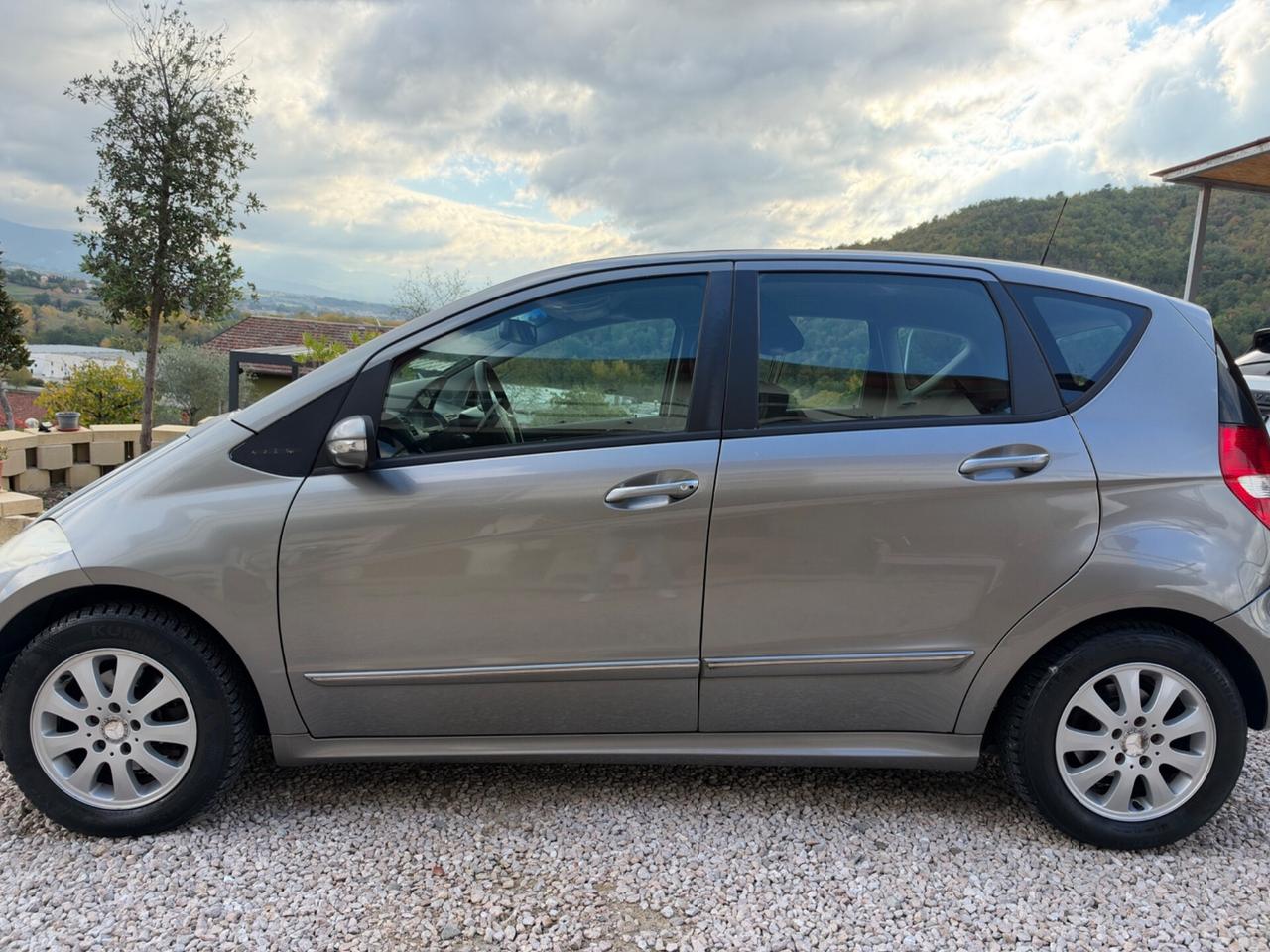Mercedes-benz A 150 BlueEFFICIENCY Elegance