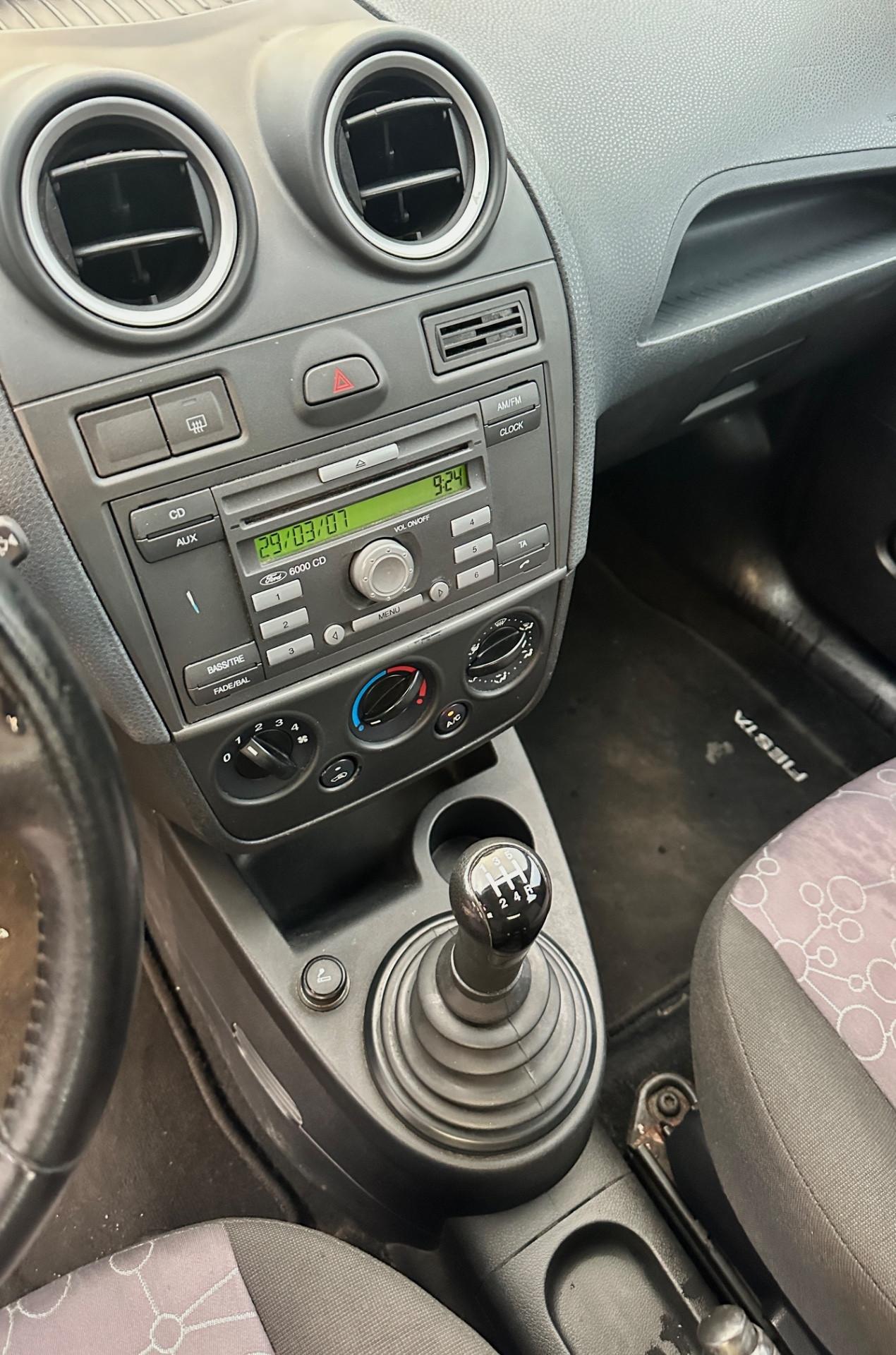 Ford Fiesta 1.2 Benzina 75cv 5p. Ghia