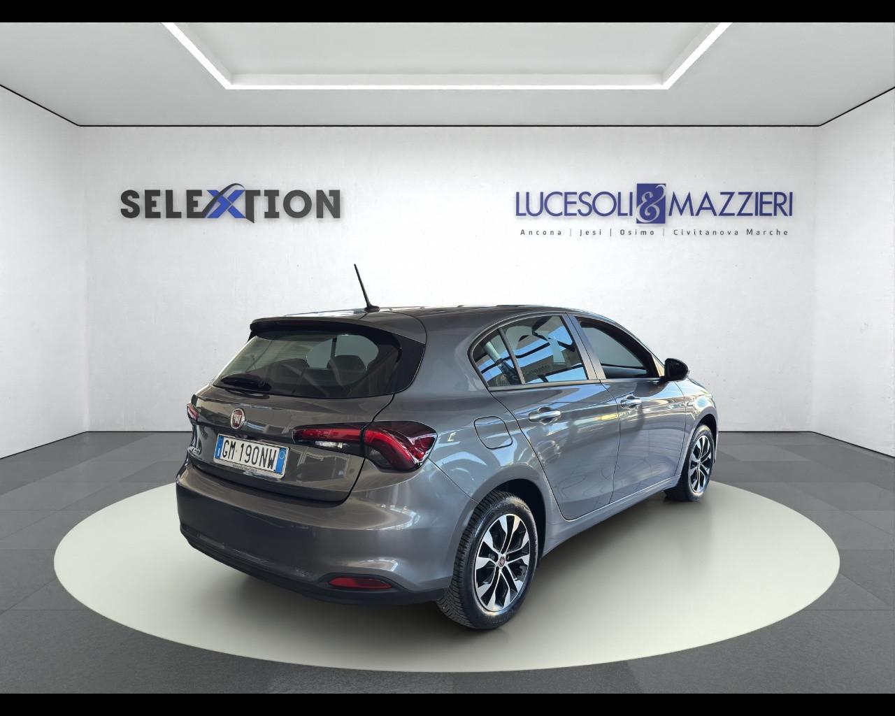 FIAT Tipo (2015-->) - Tipo 1.0 5 porte