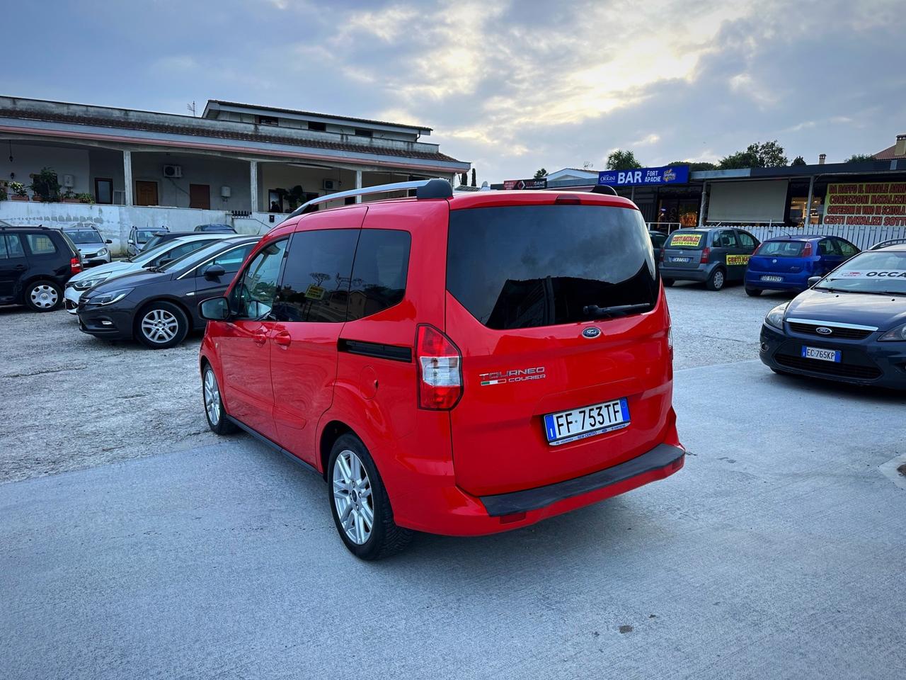 Ford Tourneo Courier Tourneo Courier 1.5 TDCI 75 CV Titanium Garanzia 12 Mesi