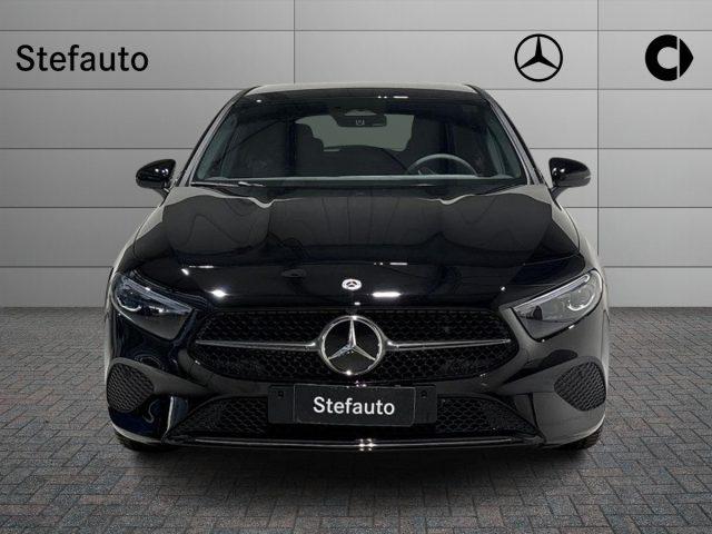 MERCEDES-BENZ A 180 d Automatic Progressive Advanced