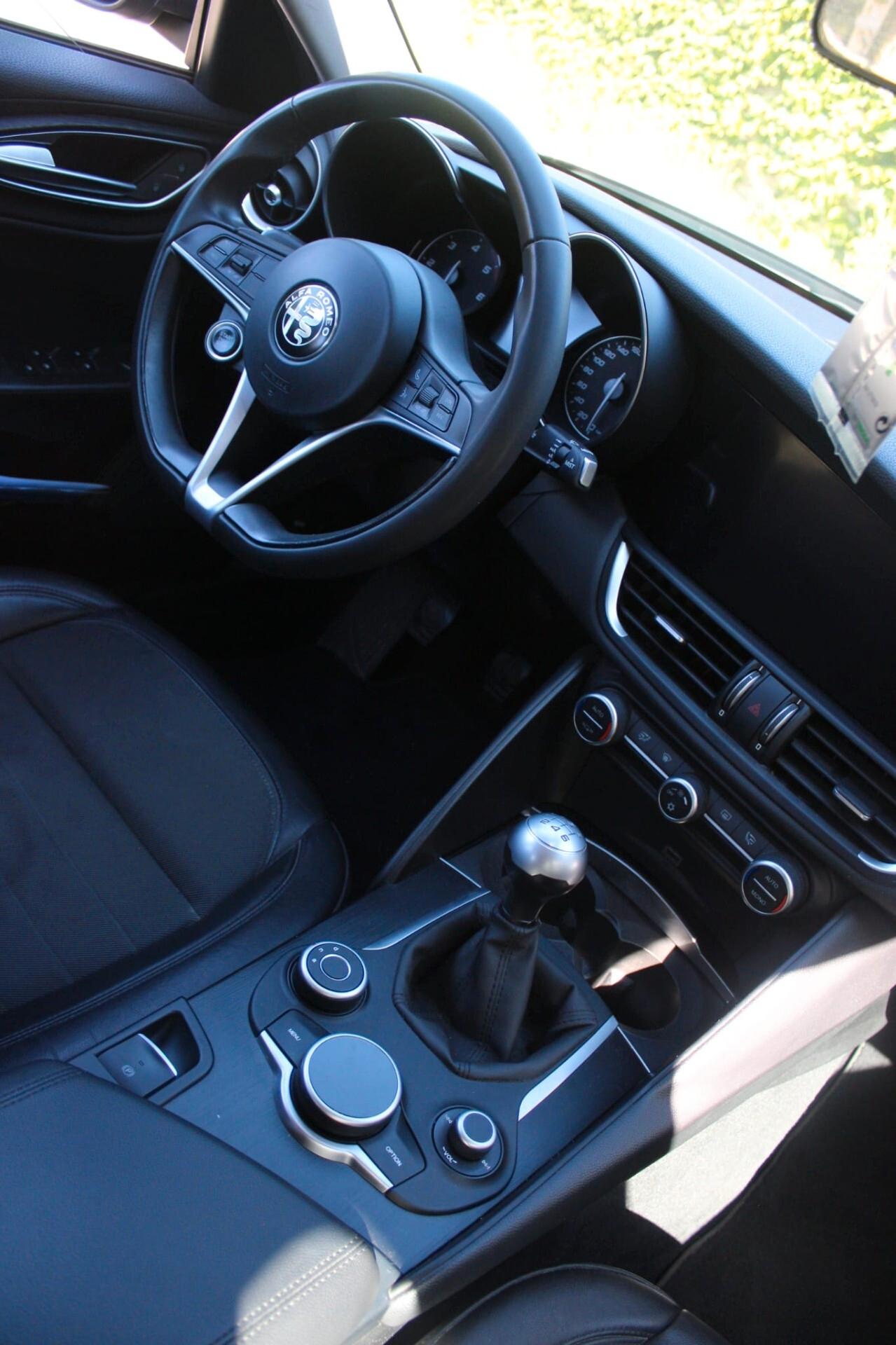 Alfa Romeo Giulia 2.2 Turbodiesel 150 CV Super