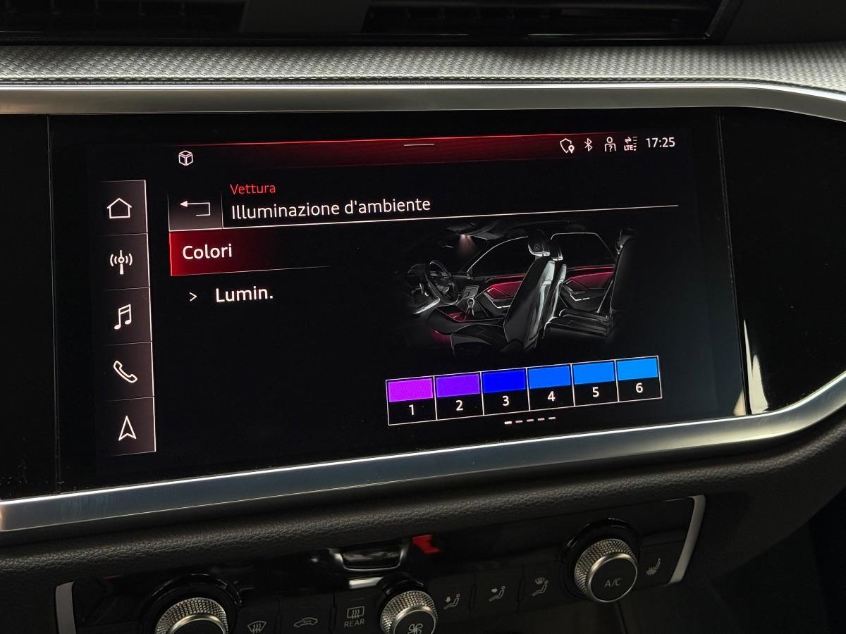 Audi Q3 Sportback Identity Black 35 TDI S-line 150 CV