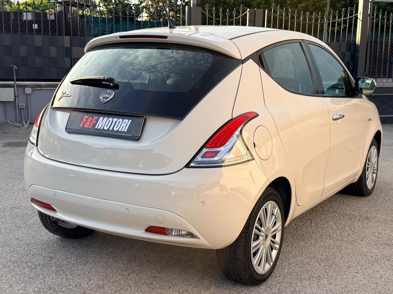 Lancia Ypsilon 1.2 Benz/Gpl 69 CV 5 porte Gold