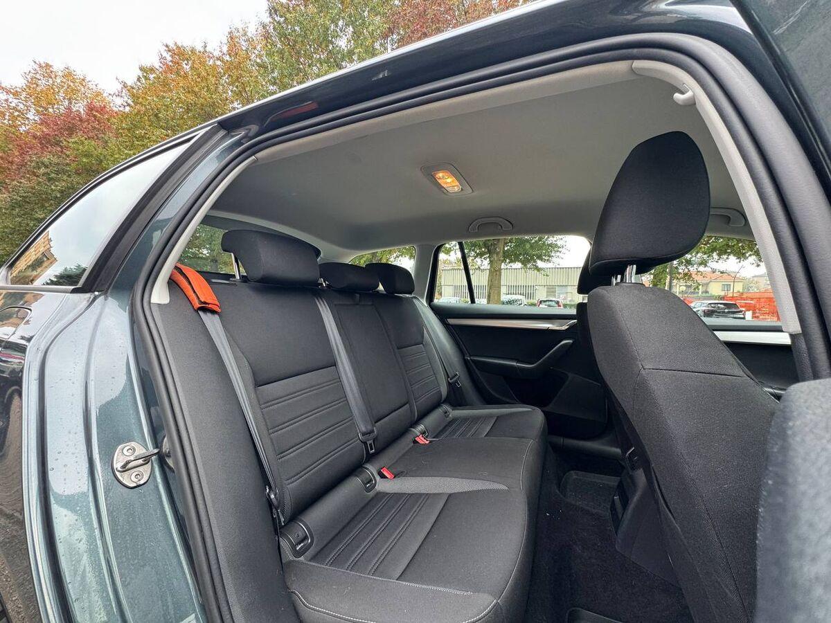 Skoda Octavia Wagon 1.5 g-tec Executive 130cv dsg