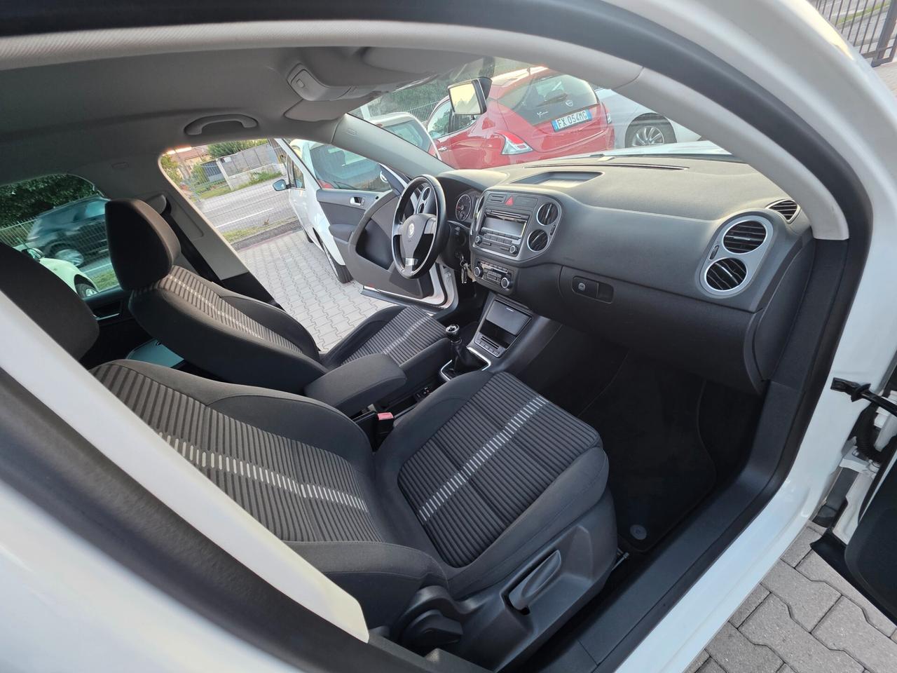 Volkswagen Tiguan 2.0 TDI Sport perfetta e garantita 12M