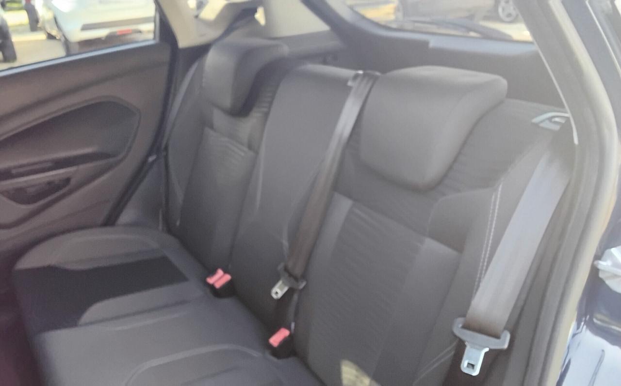 Ford Fiesta 1.5 TDCi 75CV 5 porte Titanium