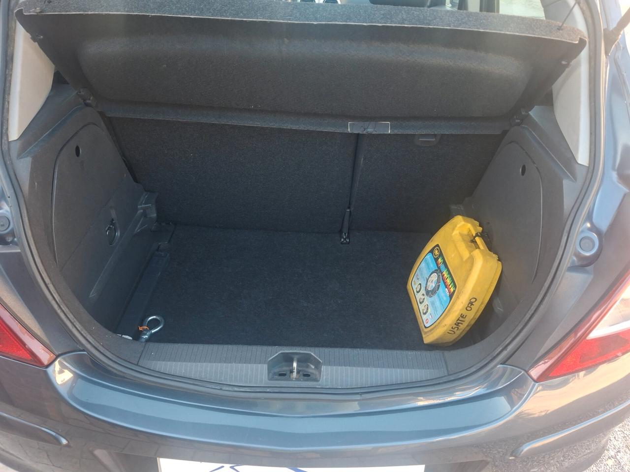 Opel Corsa 1.2 5 porte Enjoy Neopatentati