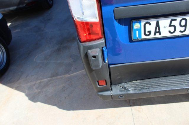 PEUGEOT Boxer 330 2.2 BlueHDi 140 S&S PC-TN Furgone