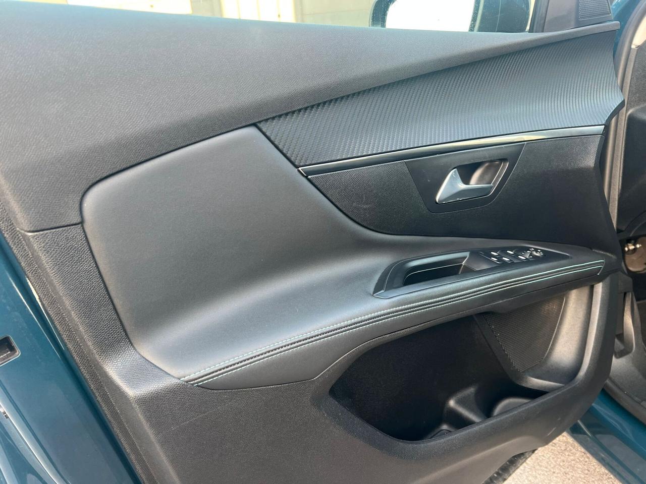 Peugeot 5008 BlueHDi 130 S&S EAT8 Allure 7 posti