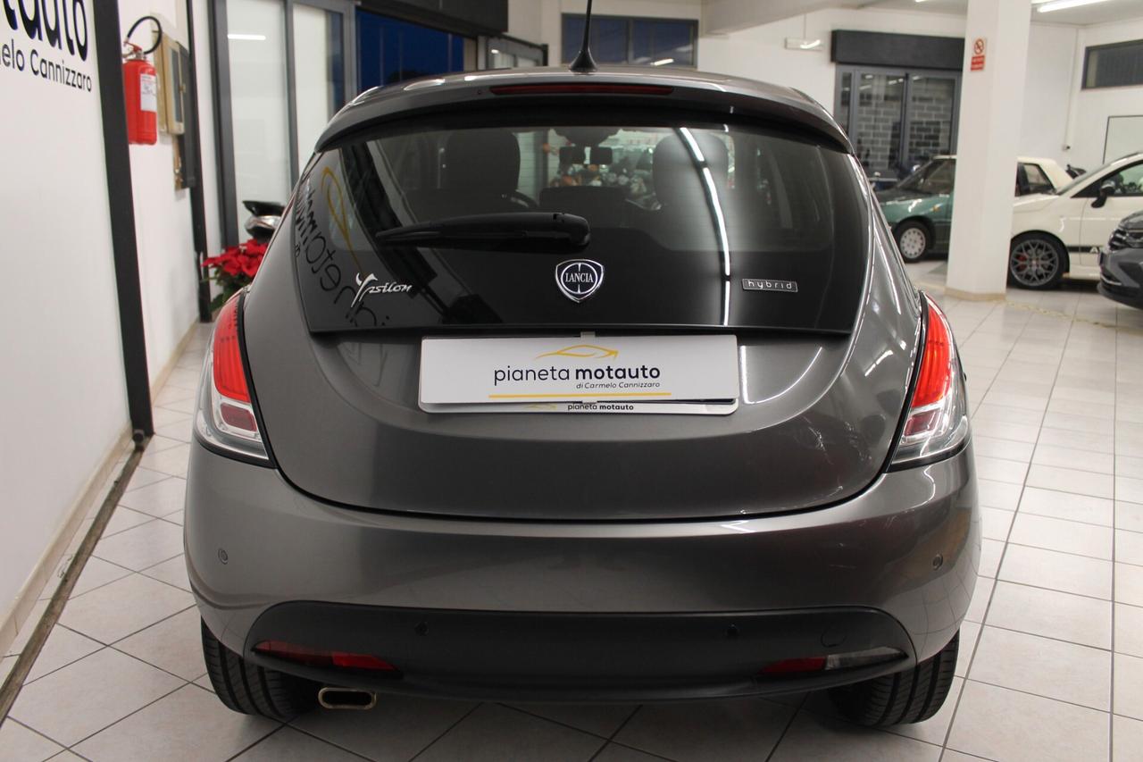 Lancia Ypsilon 1.0 FireFly 5 porte S&S Hybrid Ecochic UnYca