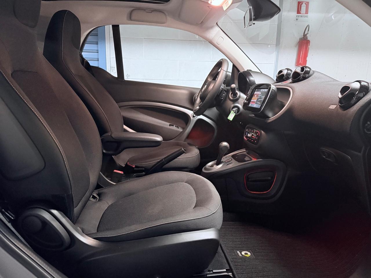 Smart ForTwo Superpassion LED NAVI RETROCAMERA